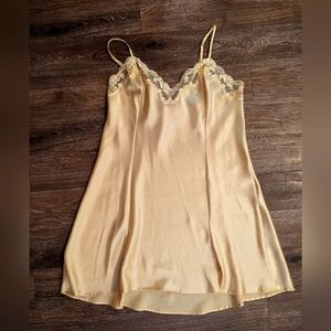 Women's Victoria's Secret Slip